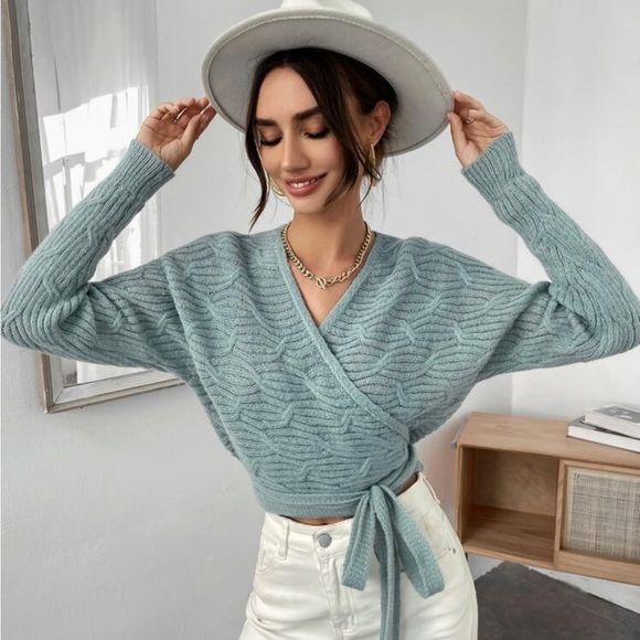 Clothing - Picture 2 of 11